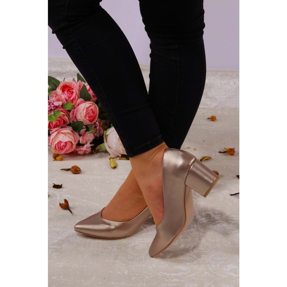 Konfores 923 Bayan Kalın Topuklu Stiletto Ayakkabı - NKT00923-ALTIN-36
