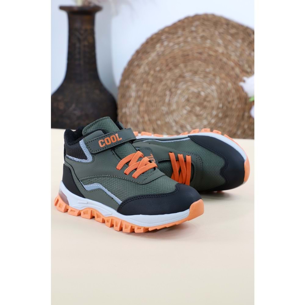 Kidessa 1457 Anatomik Tabanlı Işıklı Çocuk Spor Bot - NKT01457-haki-27