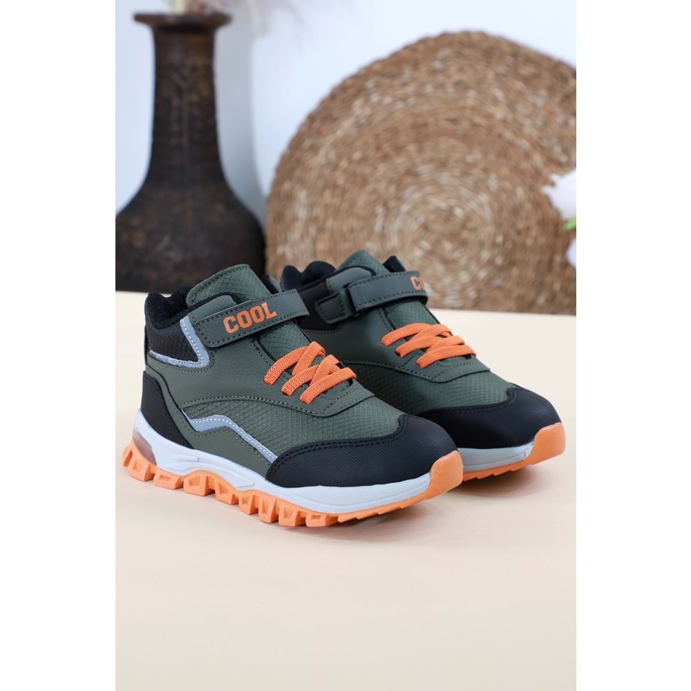 Kidessa 1457 Anatomik Tabanlı Işıklı Çocuk Spor Bot - NKT01457-haki-27