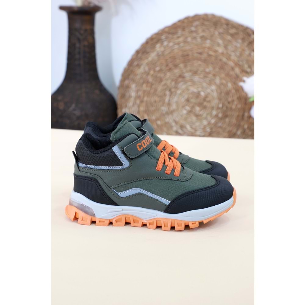 Kidessa 1457 Anatomik Tabanlı Işıklı Çocuk Spor Bot - NKT01457-haki-27