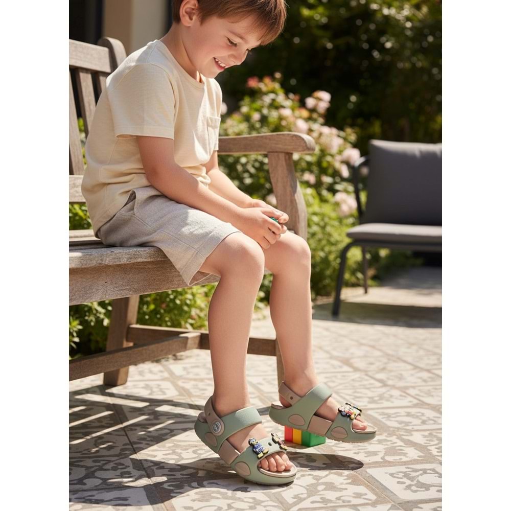 2247-Akınal Unisex Figürlü Ultra Yumuşak Esnek Kaymaz Tabanlı Çocuk Sandalet Terlik - NKT02247-yeşil-28